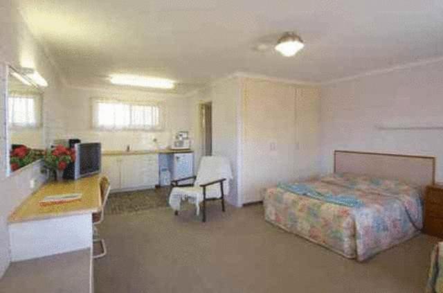 ينابيع أليس White Gum Motel الغرفة الصورة